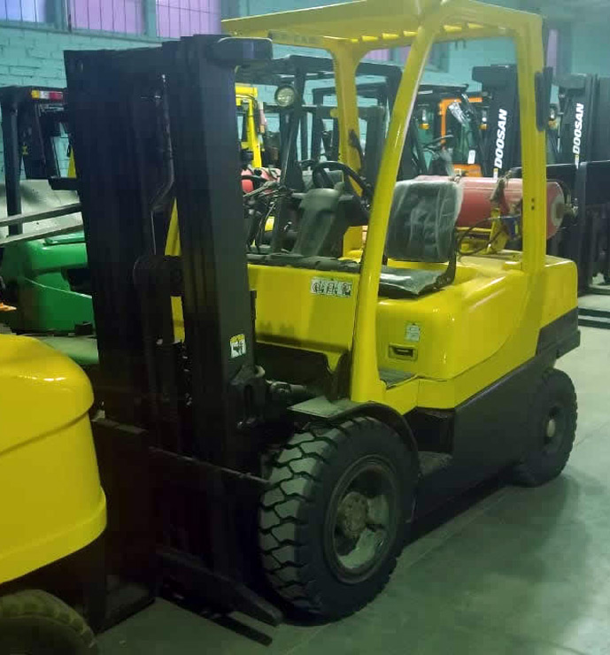 Погрузчик на газу. Hyster 3.0 погрузчик. Вилочный погрузчик Хайстер. Погрузчик газовый Hyster h 1.6 ft f001b03018e. Hyster 2081311.